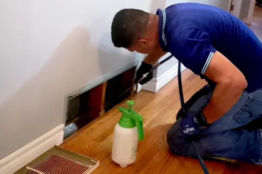 img-is-professional-duct-cleaning-a-messy-process-2